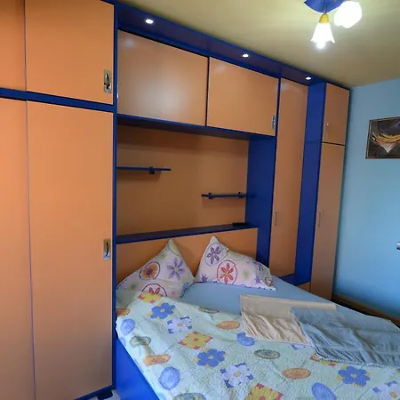 Apartment Sc & Entertainment Srl *