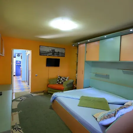 Apartment Sc & Entertainment Srl *