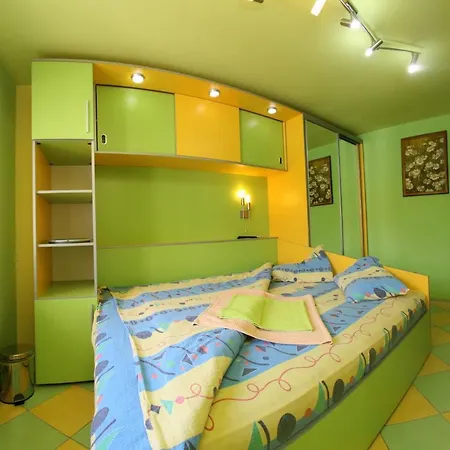Sc & Entertainment Srl Apartment *